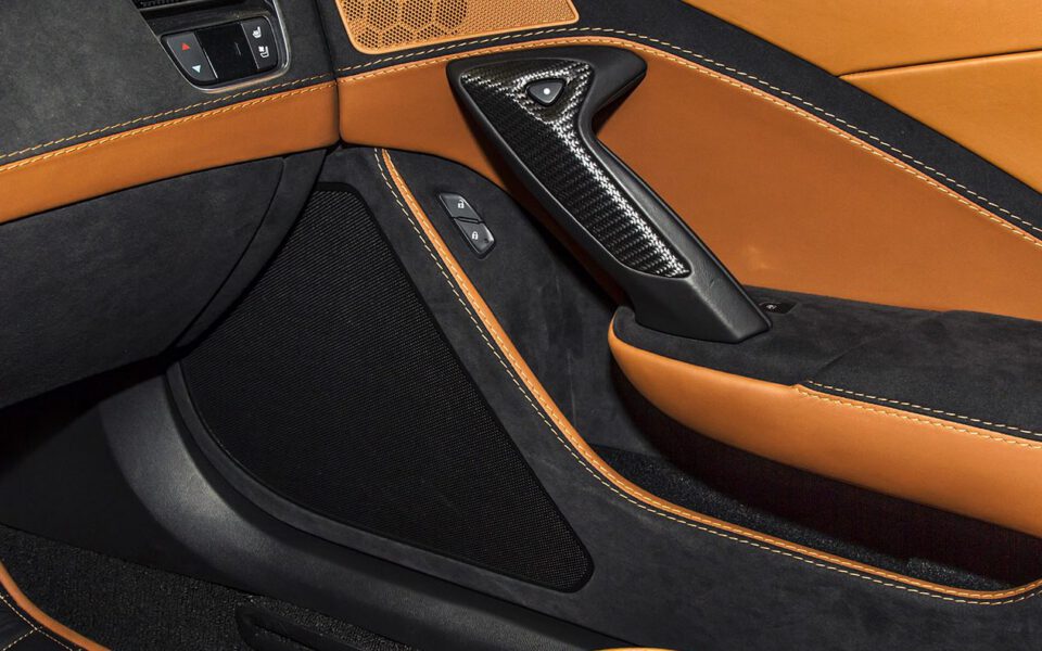Chevrolet Corvette Stingray C7 - Custom Interior
