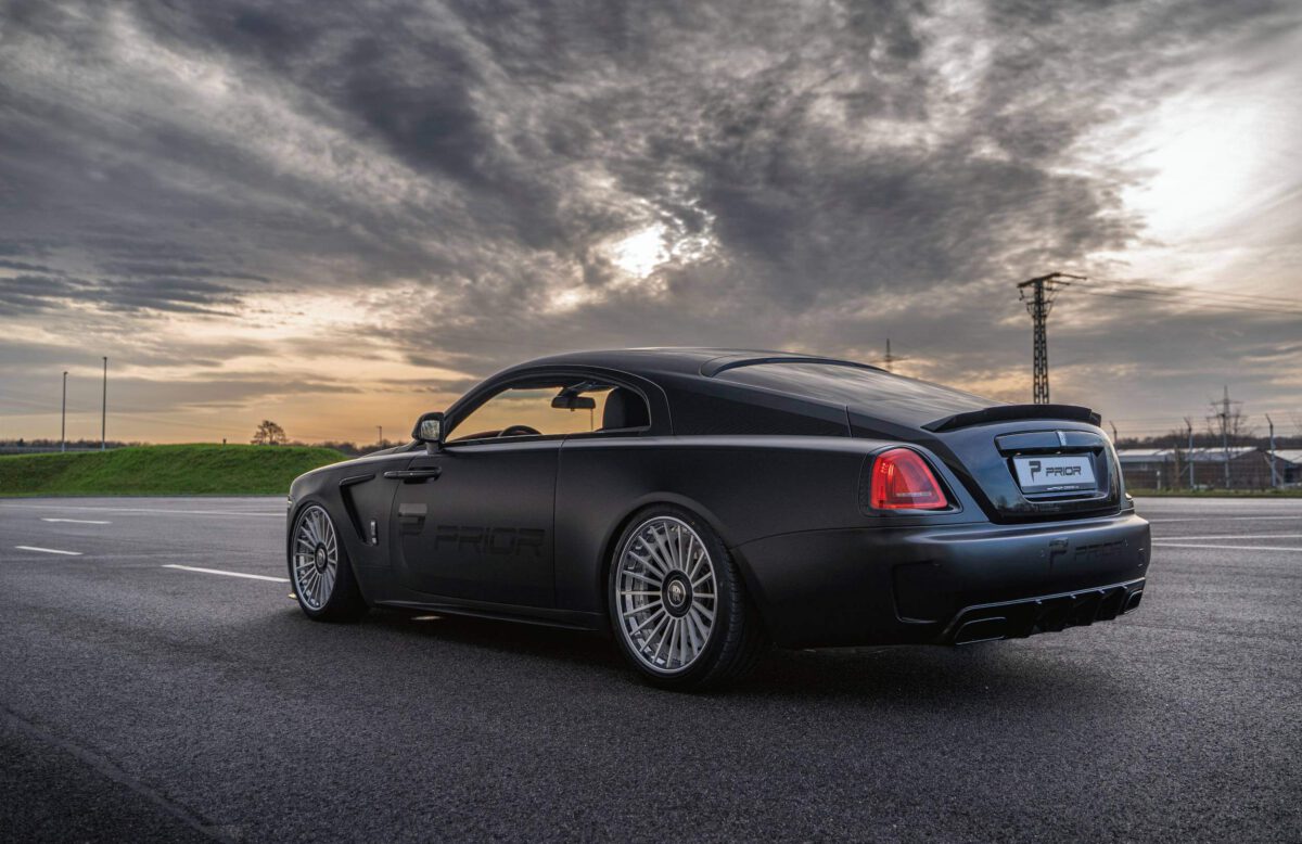 PRIOR-DESIGN BlackShot Heckstoßstange mit Diffusor für Rolls Royce Wraith
