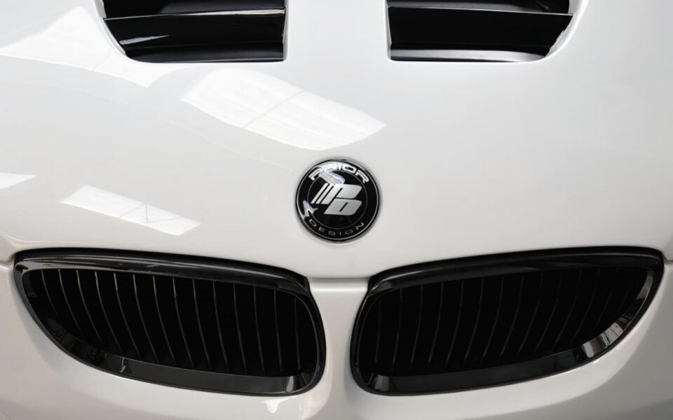PD-M Motorhaube mit Schlitzen für BMW 3'er E92/E93 Coupé & Cabrio