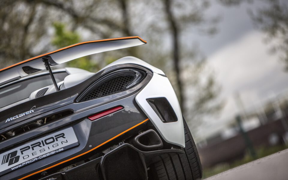 PD1 Side Parts with Air-Intakes for Rear Bumper for McLaren 570S
