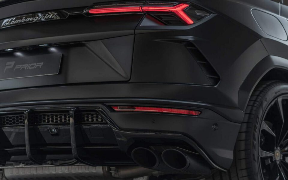 PD700 Diffusor Verlängerung für Lamborghini Urus
