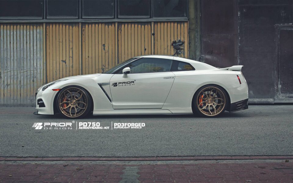 PD750 Seitenschweller für Nissan GT-R R35