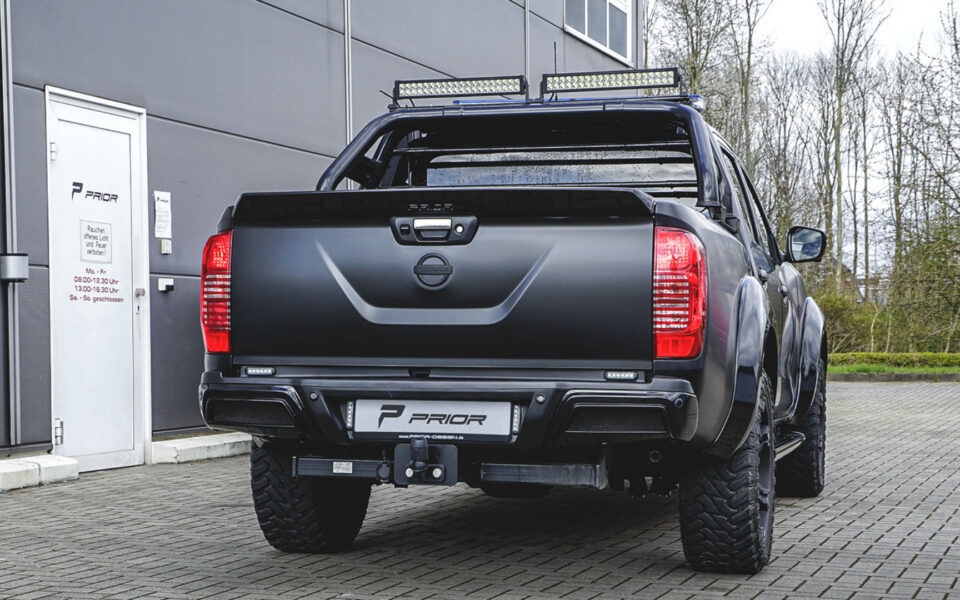 PDN1 Heckansatz für Nissan Navara D23
