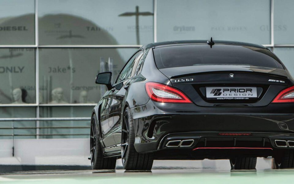 PDV4 Heckstoßstange inkl. Diffusor für Mercedes CLS C218